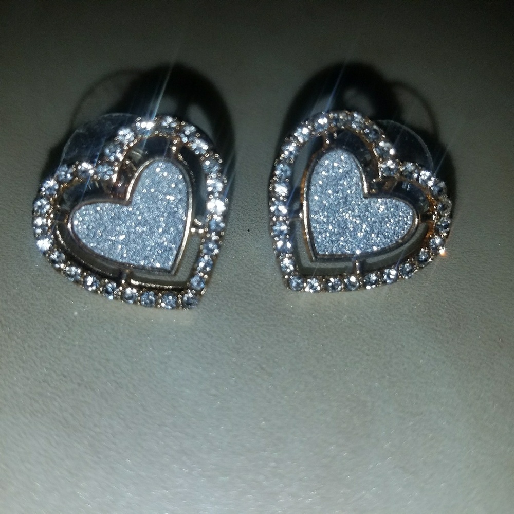 Earrings - Picture 3 of 3
